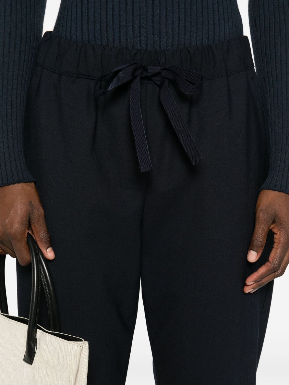 Pantalón de mujer Semicouture Y4WI22 – Estilo elegante y refinado