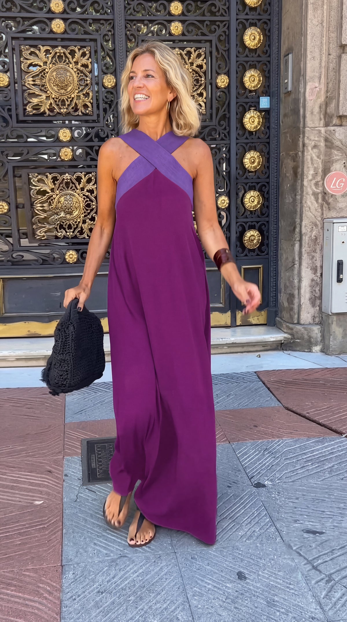 Renata | Vestido elegante de corte envolvente