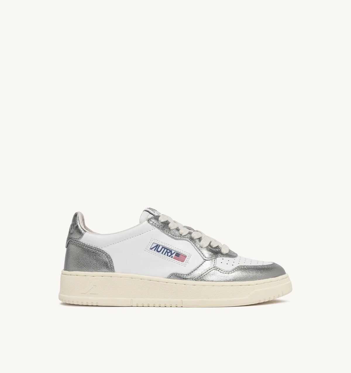 Zapatillas de Mujer AUTRY AULWWB44 – Estilo Icónico y Comodidad Diaria